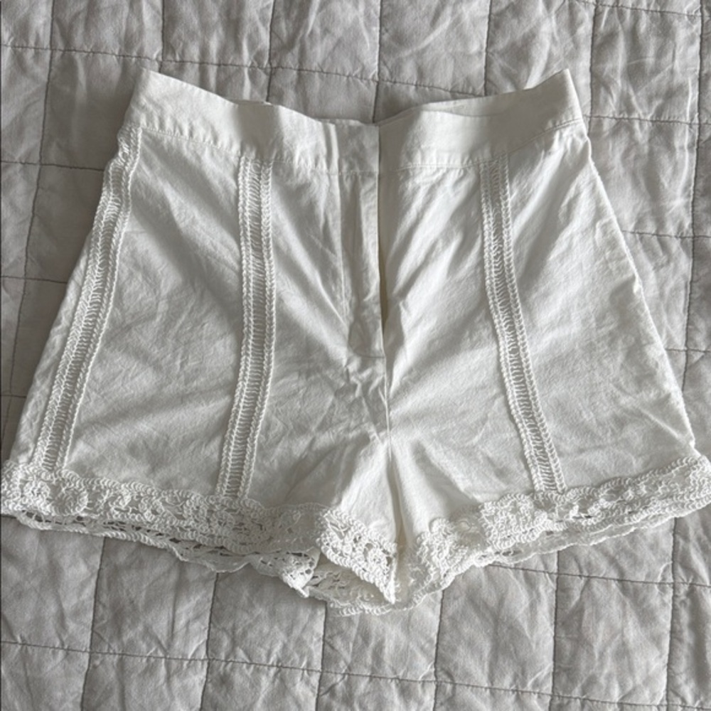 Zara White Lace Trim Women Shorts